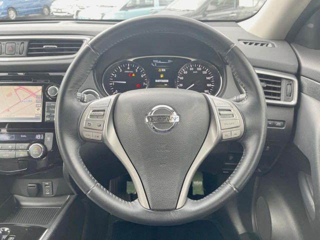 �y�����v�����X�e�A�����O�z�㎿�Ȋv���g�p���邱�ƂŁA��ɂ����������݂ƂĂ��^�]���₷���n���h���ł���