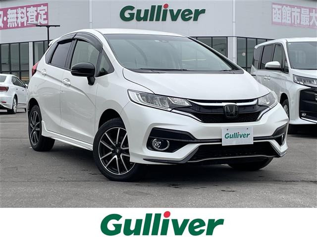 フィット1.3 13G S ホンダセンシング 4WD