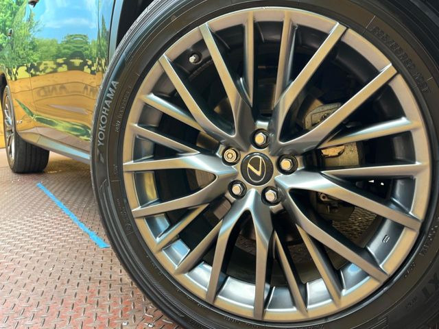 �y����20�C���`�A���~�z�C�[���z�O�ςɃ}�b�`���������A���~�z�C�[���𑕒����Ă���܂��B�e��ЊO�A���~�z�C�[����A�X�^�b�h���X�^�C�����戵�����Ă���܂��B���񂲑��k����������