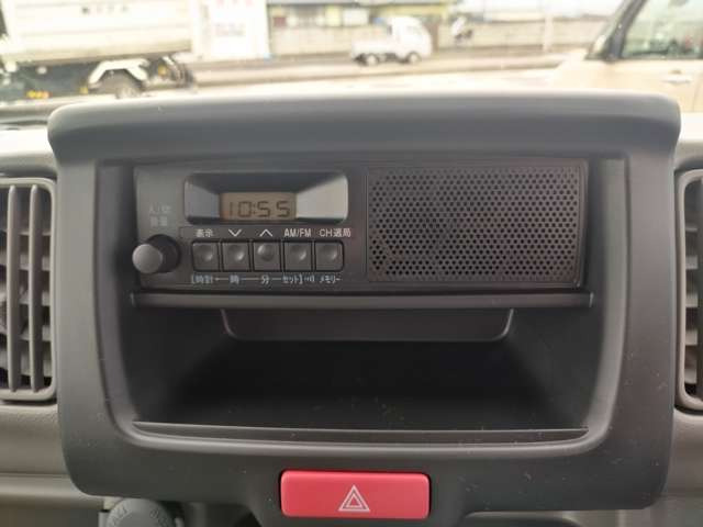 純正スピーカー内蔵ラジオ