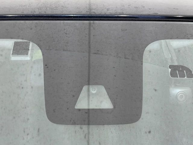 �y�C���e���W�F���g�G�}�[�W�F���V�[�u���[�L�z�t�����g�J�����őO���̎ԗ�����s�҂����m�B�Փ˂������Ȏ��͏Փ˔�Q�y���u���[�L���쓮�A�Փˉ�����T�|�[�g�B�����S�Ƀh���C�u�����y���݂��������܂��B