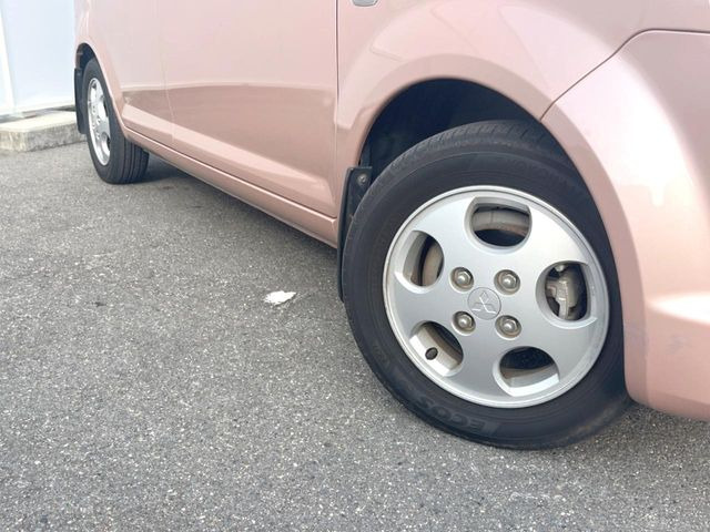 �y�����A���~�z�C�[���z�O�ςɃ}�b�`���������A���~�z�C�[���𑕒����Ă���܂��B�e��ЊO�A���~�z�C�[����A�X�^�b�h���X�^�C�����戵�����Ă���܂��B���񂲑��k����������