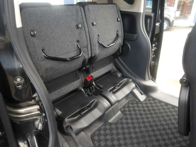 �`�b�v�A�b�v���㕔���Ȃ�|������ɁA���ʂ𒵂ˏグ�邱�ƂŁA�w�̍����ו���ςނ��߂̃X�y�[�X����邱�Ƃ��ł��܂�!�x�[�r�[�J�[��ϗt�A���ȂǁA�����ɍ������K�v�ȉו���ςލۂɔ��ɕ֗��ł�!!