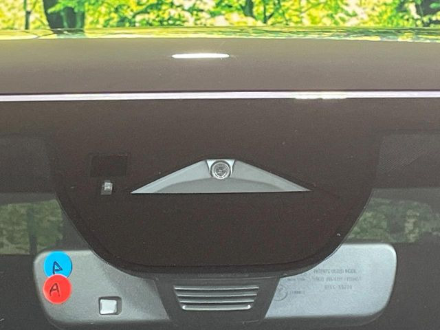 �yi-ACTIVESENSE�z���s���ɑO���̎ԗ�����F�����A�Փ˂������Ȏ��͌x��ƃu���[�L�ŏՓˉ���Ɣ�Q�y�����A�V�X�g�B�����S�Ƀh���C�u�����y���݂��������܂��B