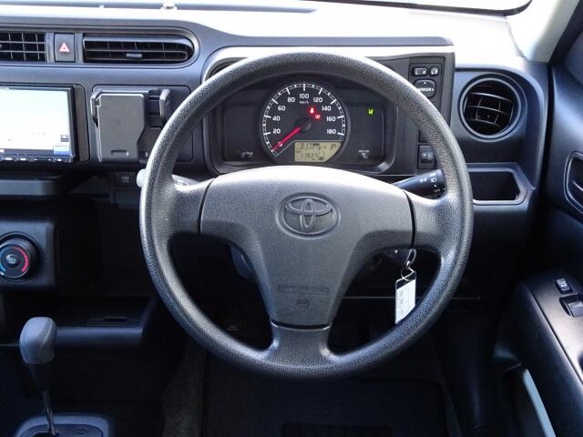 �I���b�N�X�F�蒆�ÎԂ͌��I�����㎿�Ȏ��q�݂̂����͂��v���܂��B�S�ԂɃv���̐E�l�ɂ��O�ꂵ�����O���̐��|�A�����グ�Ă���܂��B