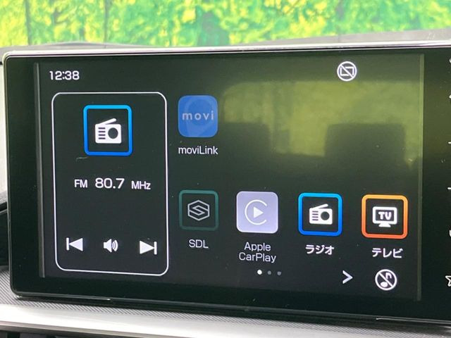 【ディスプレイオーディオ】お手持ちのスマートフォンとの連携で、ナビや音楽再生など各種アプリを使用可能。スマホに近い感覚でお使いいただけます♪