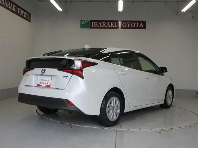 プリウス1.8 S セーフティ プラスII