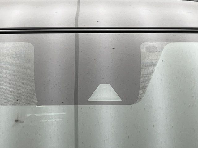 �y�C���e���W�F���g�G�}�[�W�F���V�[�u���[�L�z�t�����g�J�����őO���̎ԗ�����s�҂����m�B�Փ˂������Ȏ��͏Փ˔�Q�y���u���[�L���쓮�A�Փˉ�����T�|�[�g�B�����S�Ƀh���C�u�����y���݂��������܂��B