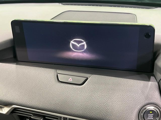 �y12.3�C���`�}�c�_�R�l�N�g�z�ԓ��̕��͋C�Ƀ}�b�`������^�f�B�X�v���C�B�X�}�z�ڑ��ł̃i�r�g�p��Bluetooth�Đ����A�l�X�ȋ@�\���y���߂܂��B�����I�ȃ_�C�������삪�\�ŁA�g��������ǍD�ł��B