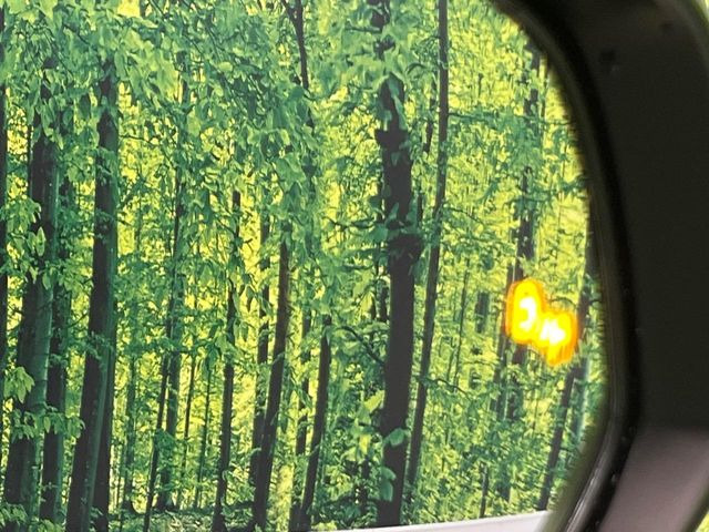 �y�u���C���h�X�|�b�g���j�^�[�z���s���A�h�A�~���[�̎��p�ɂȂ�₷���ӏ��Ɍ㑱�Ԃ��ڋ߂���ƃT�C�h�~���[�̃����Y�Ɍx����\��!�h���C�o�[�ɒ��ӊ��N�����Ă���܂��B