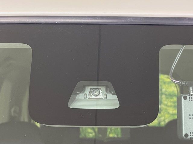 �y�X�}�[�g�A�V�X�g�z���s���ɑO���̎ԗ�����F�����A�Փ˂������Ȏ��͌x��ƃu���[�L�ŏՓˉ���Ɣ�Q�y�����A�V�X�g�B�����S�Ƀh���C�u�����y���݂��������܂��B