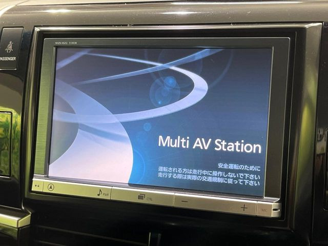 �y�����i�r�z�l�C�̏����i�r�𑕔����Ă���܂��B�i�r�̎g���₷���͂������A�I�[�f�B�I�@�\���[��!�L�����v�◷�s�͂������A�ʋ΂┃�����ȂǕ��i�̃h���C�u���y�����Ȃ�͂���