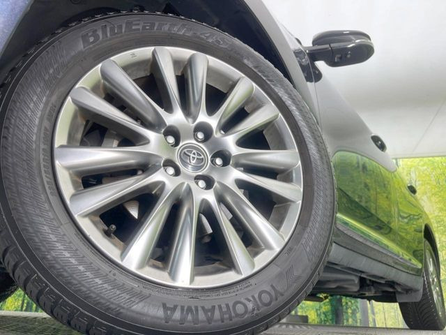 �y�����A���~�z�C�[���z�O�ςɃ}�b�`���������A���~�z�C�[���𑕒����Ă���܂��B�e��ЊO�A���~�z�C�[����A�X�^�b�h���X�^�C�����戵�����Ă���܂��B���񂲑��k����������