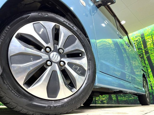 �y����15�C���`�A���~�z�C�[���z�O�ςɃ}�b�`���������A���~�z�C�[���𑕒����Ă���܂��B�e��ЊO�A���~�z�C�[����A�X�^�b�h���X�^�C�����戵�����Ă���܂��B���񂲑��k����������