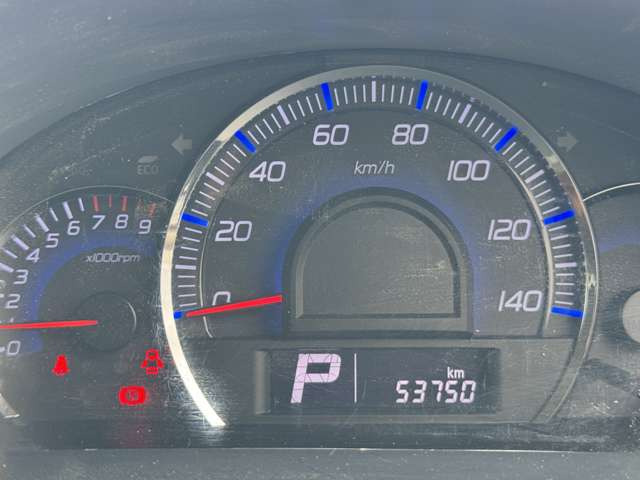 ☆明るく見やすいメーターパネルで走行距離数は54,000km☆