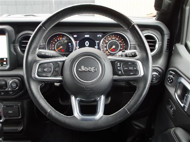 ラングラーアンリミテッド サハラ 4WD