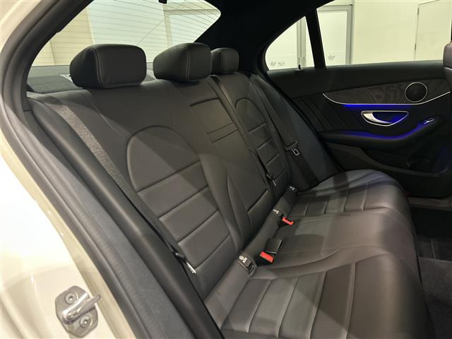 CクラスC200 4マチック アバンギャルド AMGライン 4WD