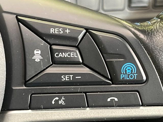 【プロパイロット】高速道路での長距離走行が楽に!!渋滞時と巡回走行のシーンで、アクセル・ブレーキ・ステアリングを自動で制御し、長距離運転の負担を軽減してくれます♪
