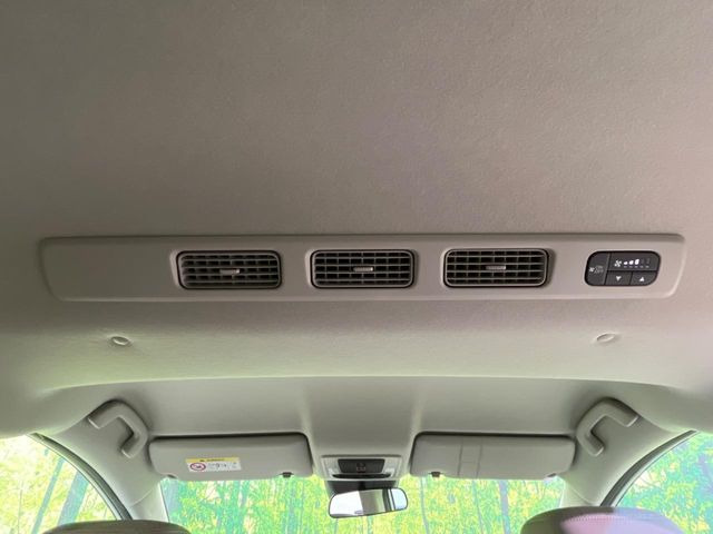 【サーキュレーター】エアコンの風を後部座席まで届けてくれ、広い車内空間でも素早く快適な温度になります♪真夏や真冬に便利な機能です。
