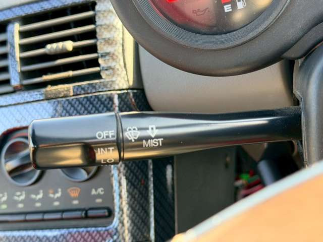 気になるお車がありましたら右の電話番号から直接お店にお問い合わせください。支払方法から車両情報、状態までなんでもご説明させて頂きます。スタッフ一同ご連絡お待ちしております。