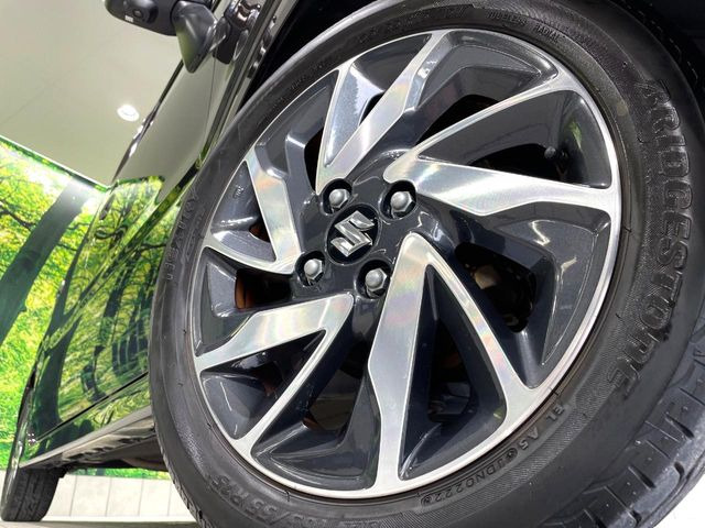 �y����15�C���`�A���~�z�C�[���z�O�ςɃ}�b�`���������A���~�z�C�[���𑕒����Ă���܂��B�e��ЊO�A���~�z�C�[����A�X�^�b�h���X�^�C�����戵�����Ă���܂��B���񂲑��k����������
