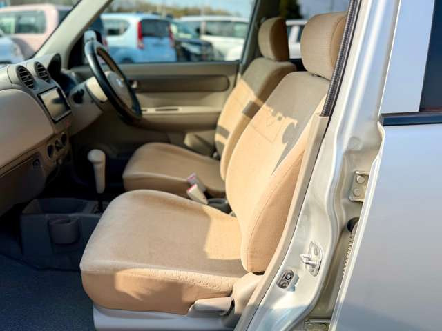 ���������ԑ����W�����ł�!���̋@��ɐ��񂲗��X������!