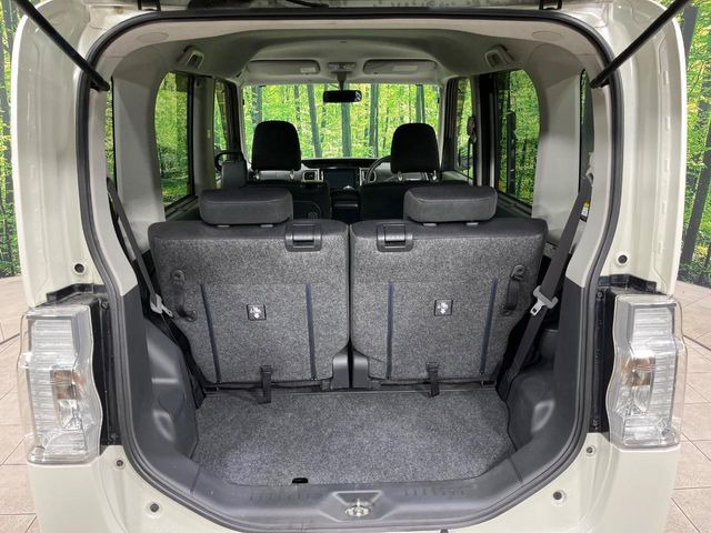 ���i�̂���������ʋ΁A���}���ɏ\���ȉ׎��X�y�[�X���m�ۂ��Ă���܂��B�Z�J���h�V�[�g��|���ƁA�傫�ȉו��̐ύڂ��\�ł���