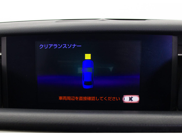 クリアランスソナーが付いています!フロント&リアにセンサーがあり、障害物に近づくと警告音が鳴りドライバーへお知らせ!すごく便利な人気装備です!!