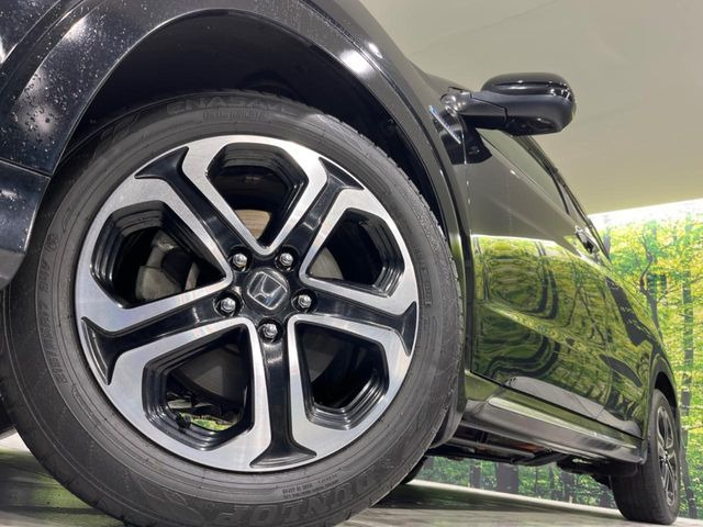 �y����17�C���`�A���~�z�C�[���z�O�ςɃ}�b�`���������A���~�z�C�[���𑕒����Ă���܂��B�e��ЊO�A���~�z�C�[����A�X�^�b�h���X�^�C�����戵�����Ă���܂��B���񂲑��k����������