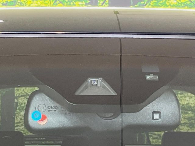 �y�g���^�Z�[�t�e�B�Z���X�z���s���ɑO���̎ԗ�����F�����A�Փ˂������Ȏ��͌x��ƃu���[�L�ŏՓˉ���Ɣ�Q�y�����A�V�X�g�B�����S�Ƀh���C�u�����y���݂��������܂��B