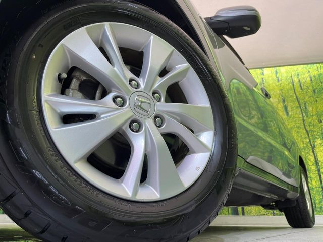 �y����16�C���`�A���~�z�C�[���z�O�ςɃ}�b�`���������A���~�z�C�[���𑕒����Ă���܂��B�e��ЊO�A���~�z�C�[����A�X�^�b�h���X�^�C�����戵�����Ă���܂��B���񂲑��k����������