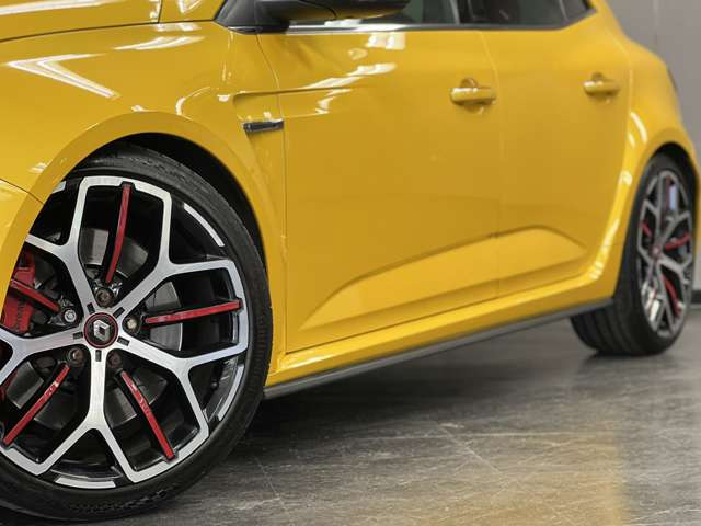 【遠方販売】遠方のお客様、来店するのはちょっと&hellip;と言うお客様。ご来店いただかなくても、メールやラインにてお車のご案内可能です。お気軽にお問い合わせ下さい。