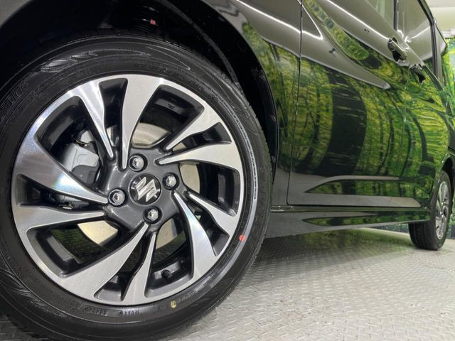 �y����15�C���`�A���~�z�C�[���z�O�ςɃ}�b�`���������A���~�z�C�[���𑕒����Ă���܂��B�e��ЊO�A���~�z�C�[����A�X�^�b�h���X�^�C�����戵�����Ă���܂��B���񂲑��k����������