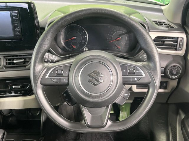 �y�X�e�A�����O�X�C�b�`�z�^�]���A�O������ڐ������炷���ƂȂ��A�I�[�f�B�I���̑��삪�\�ȕ֗��@�\!���S&���K�ȃh���C�u�����o���Ă���܂���