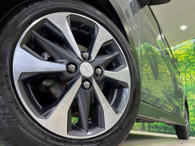 �y����15�C���`�A���~�z�C�[���z�O�ςɃ}�b�`���������A���~�z�C�[���𑕒����Ă���܂��B�e��ЊO�A���~�z�C�[����A�X�^�b�h���X�^�C�����戵�����Ă���܂��B���񂲑��k����������