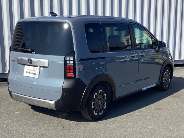 フリード1.5 クロスター