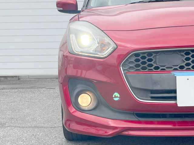 �yLED�w�b�h���C�g�z���V����ԑ��s�����ǍD�Ȏ��E���m�ۂ����S���ĉ^�]�ł��鍂�P�xLED�w�b�h���C�g�𑕔�!�_�����x�������A����d�͂��}�����Ă��܂��B