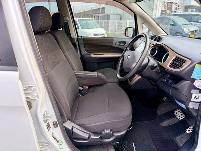 �x�����z�����x����������΁A����ȊO�̔�p�͊|����܂���̂ŁA�����S�������B�������]�i���o�[�Ȃǂ��q�l�̗v�]�Ɋ�Â��I�v�V�������̔�p�͕ʓr�K�v�ƂȂ�܂��B�ڍׂɊւ��Ă͂��₢�������������B