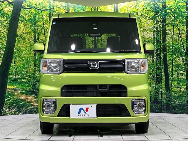 弊社では、全車『修復歴なし』のお車のみ取り扱っております。専任バイヤーによる厳選した仕入れの後、入庫後の車両チェックを行い、ネクステージが認定した高品質な中古車をご提供しております。