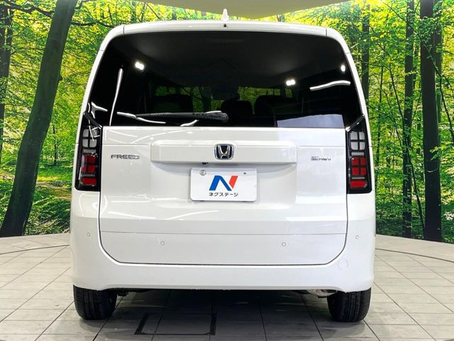 安心の最長10年・走行無制限保証(有償)をご用意。保証内容も充実はもちろん、無料点検&オイル交換や、年中無休の全国・24時間ロードサービスも付帯されておりますのでご安心下さい。