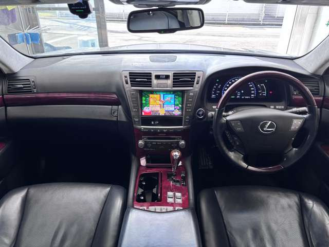 LS600h Iパッケージ 4WD