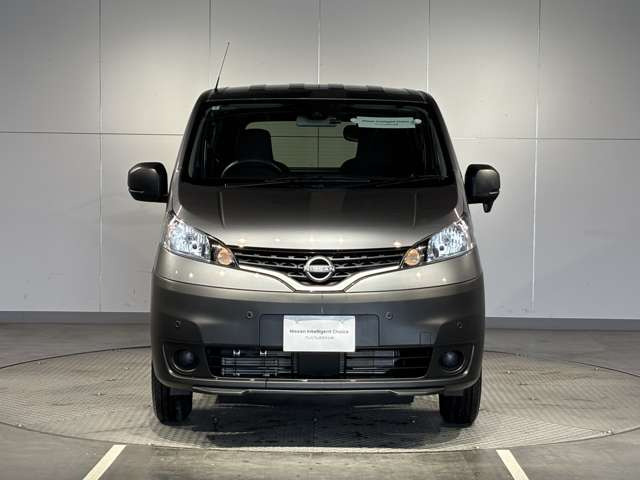 NV200バネットバン1.6 DX 4WD
