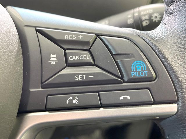 �y�v���p�C���b�g�z�������H�ł̒��������s���y��!!�a�؎��Ə��񑖍s�̃V�[���ŁA�A�N�Z���E�u���[�L�E�X�e�A�����O�������Ő��䂵�A�������^�]�̕��S���y�����Ă���܂���