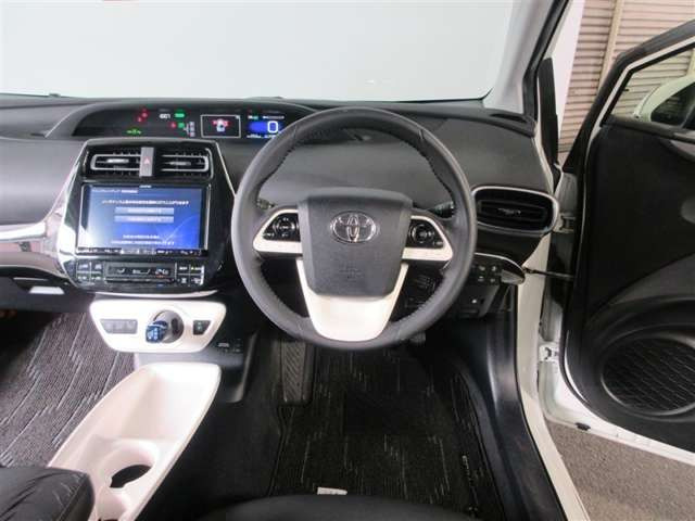 プリウス1.8 A ツーリングセレクション