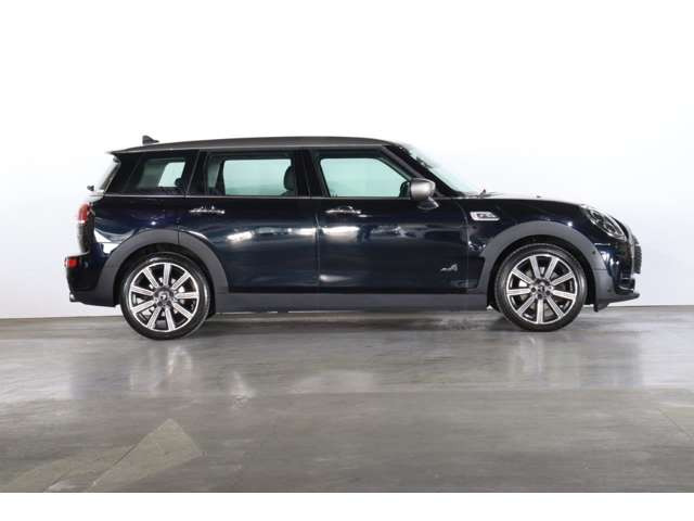 ミニクラブマンクーパー S オール4 プレミアムプラスパッケージ 4WD