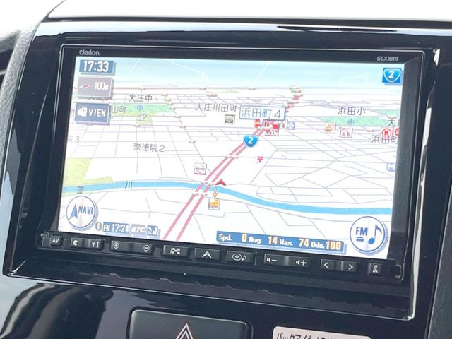 【純正ナビ】人気の純正ナビを装備しております。ナビの使いやすさはもちろん、オーディオ機能も充実!キャンプや旅行はもちろん、通勤や買い物など普段のドライブも楽しくなるはず♪