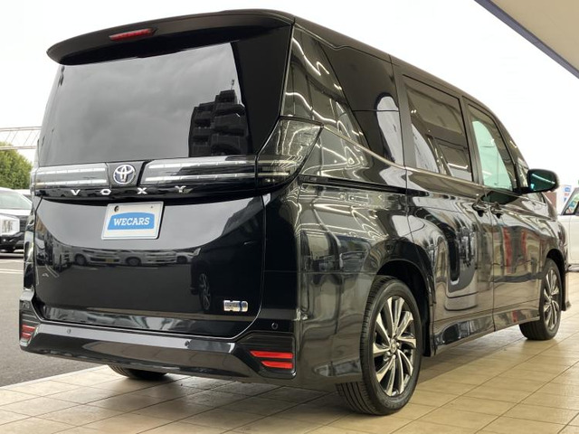 ヴォクシー1.8 ハイブリッド S-Z