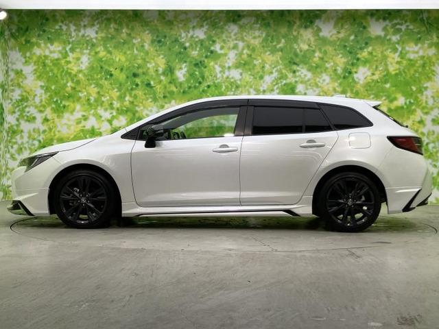 カローラツーリング1.8 ハイブリッド W×B