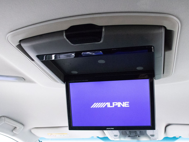 ★フリップダウンモニター★後席の方もDVD等をお楽しみいただけます!