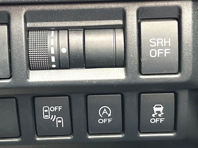 �y�����r�[�N���f�B�e�B�N�V�����z���s���A�h�A�~���[�̎��p�ɂȂ�₷���ӏ��Ɍ㑱�Ԃ��ڋ߂���ƃT�C�h�~���[�t�߂Ɍx����\���A�h���C�o�[�ɒ��ӊ��N�ƁA����̍ۂ̓n���h��������A�V�X�g�����܂��B